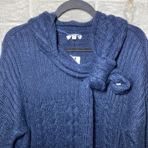 NWT Sonoma sweater with removable scarf Women's Size Large - Picture 3 of 7